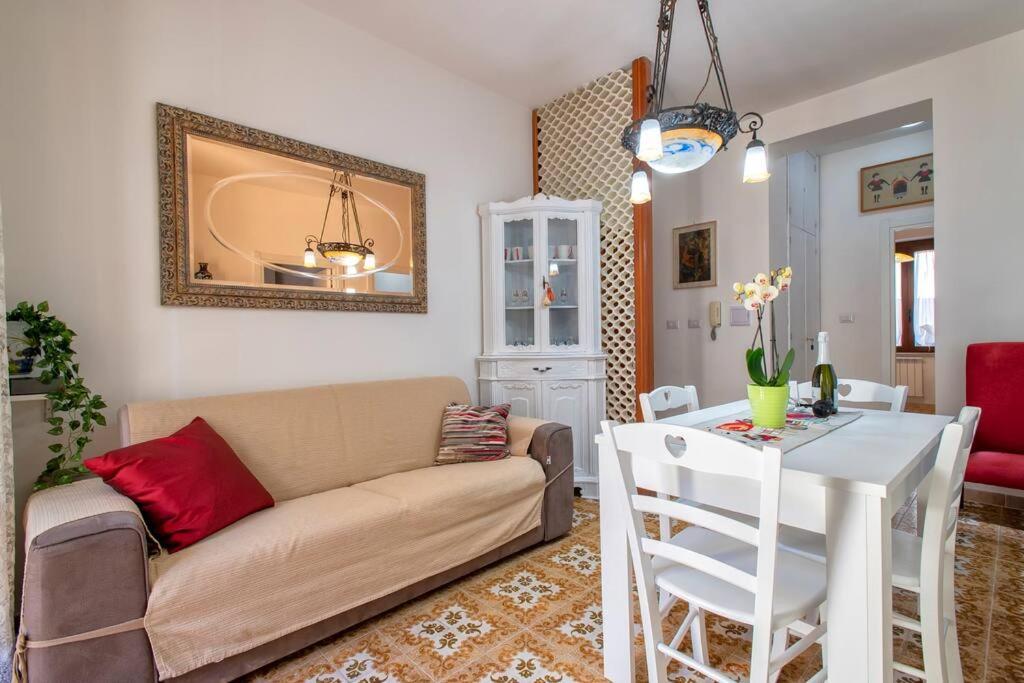 Casa Vacanze 100 Metri Dal Mare Alghero Buitenkant foto